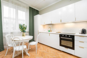 Aleje Jerozolimskie 42 by Homeprime Warsaw